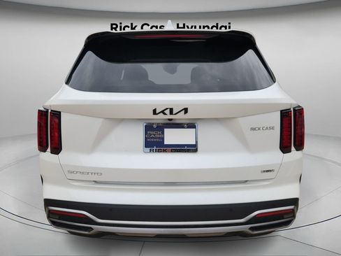 Used 2023 Kia Sorento EX image 6