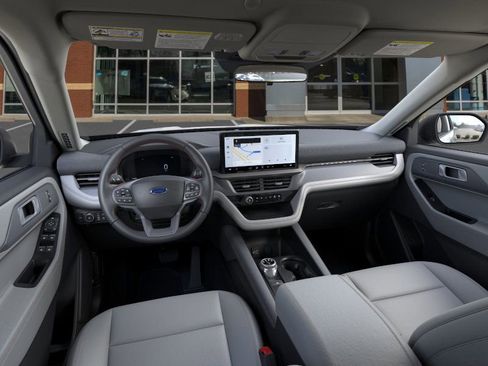 New 2026 Ford Explorer Active w/ Active Comfort Package image 9