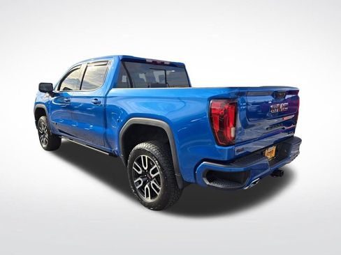 Used 2024 GMC Sierra 1500 AT4 w/ Technology Package AWD/4WD image 8