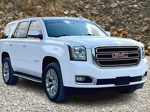 Used 2016 GMC Yukon SLT w/ Open Road Package image 11