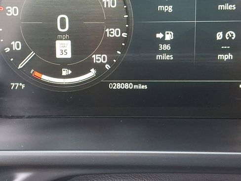 Used 2024 Land Rover Defender 90 S image 21