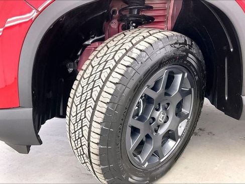 Certified 2025 Honda Pilot TrailSport image 34