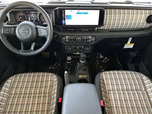 New 2026 Jeep Gladiator Mojave AWD/4WD image 12