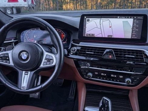 Used 2023 BMW 540i xDrive 540i xDrive w/ M Sport Package image 28