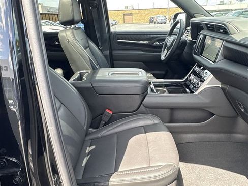 Used 2024 GMC Yukon Denali AWD/4WD image 28