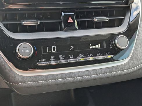 Used 2023 Toyota Corolla SE image 27