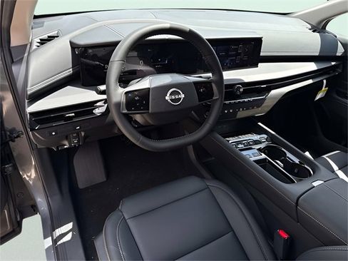 New 2025 Nissan Murano SV image 9