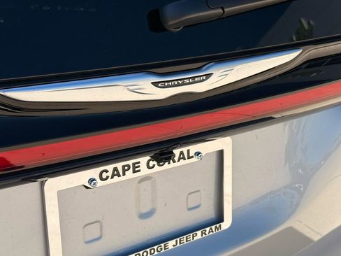 New 2026 Chrysler Pacifica Select FWD image 33