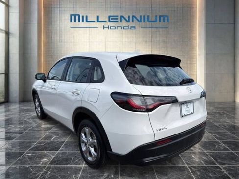 Certified 2024 Honda HR-V LX image 15