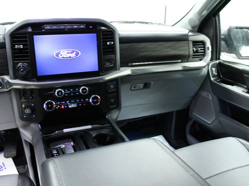 Used 2024 Ford F150 Lariat w/ FX4 Off-Road Package image 18