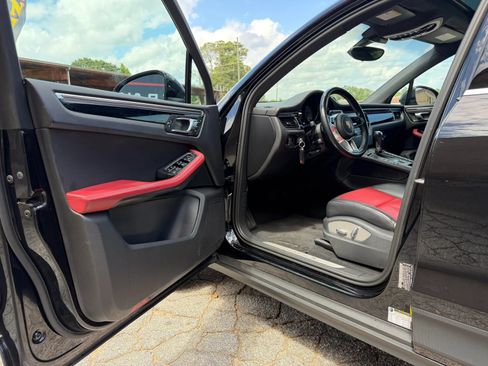 Used 2016 Porsche Macan S AWD/4WD image 21