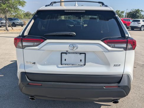 Used 2025 Toyota RAV4 XLE Premium w/ Weather Package image 6