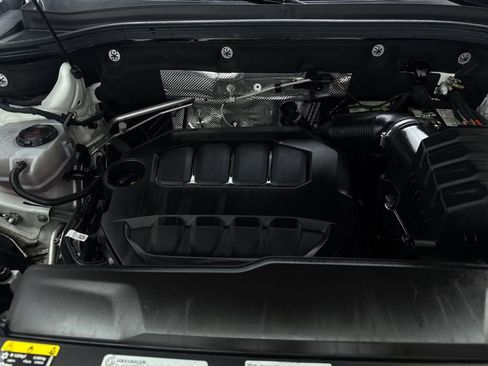 Used 2024 Volkswagen Atlas Cross Sport SE image 76