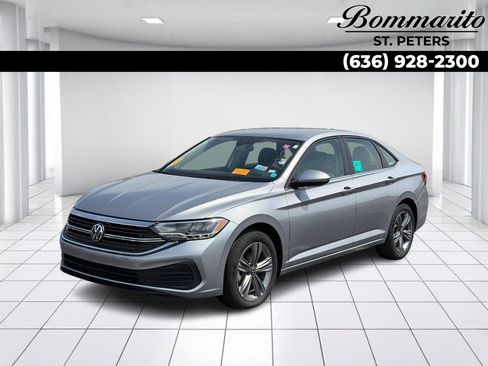 Used 2024 Volkswagen Jetta SE FWD image 1