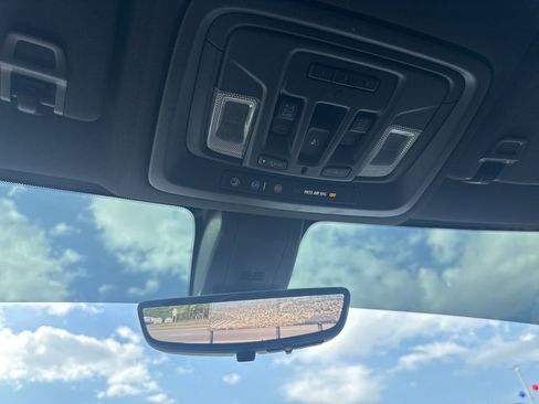 Used 2021 GMC Sierra 1500 AT4 w/ AT4 Value Package image 25