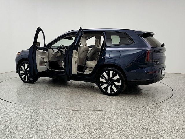 Used 2025 Volvo EX90 Plus AWD/4WD image 12