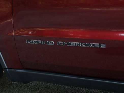 Used 2020 Jeep Grand Cherokee Limited w/ Premium Lighting Group image 38