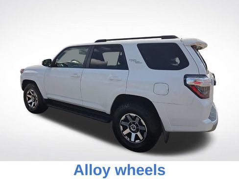 Used 2020 Toyota 4Runner TRD Off-Road Premium AWD/4WD image 6