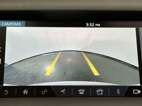 Used 2019 Jaguar E-PACE S image 21