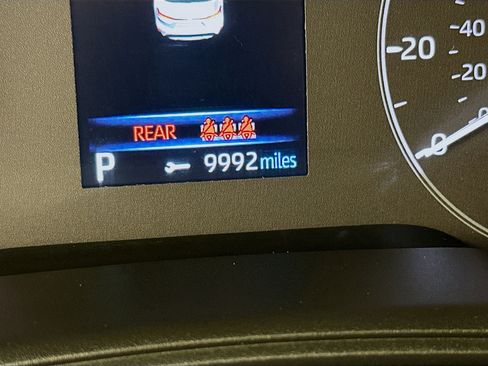 Used 2024 Toyota Corolla LE image 19