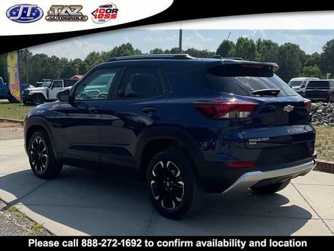 Used 2023 Chevrolet TrailBlazer LT w/ Convenience Package AWD/4WD image 5