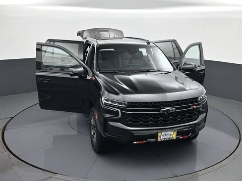 Used 2023 Chevrolet Tahoe Z71 w/ Luxury Package AWD/4WD image 30