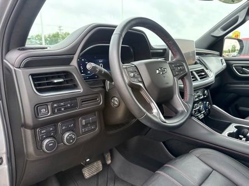 Used 2024 Chevrolet Suburban RST w/ Luxury Package AWD/4WD image 16