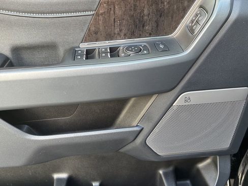 Used 2023 Ford F250 Lariat w/ Lariat Ultimate Package image 24