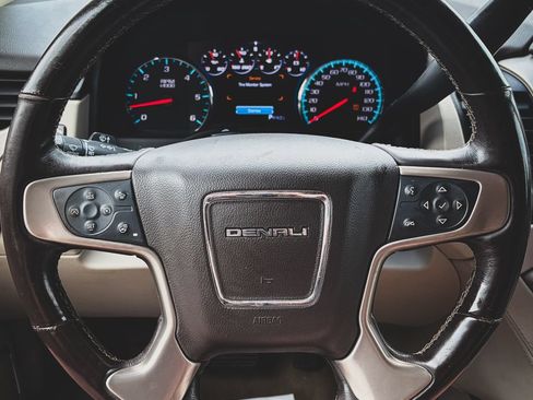 Used 2017 GMC Yukon XL Denali w/ Open Road Package AWD/4WD image 13