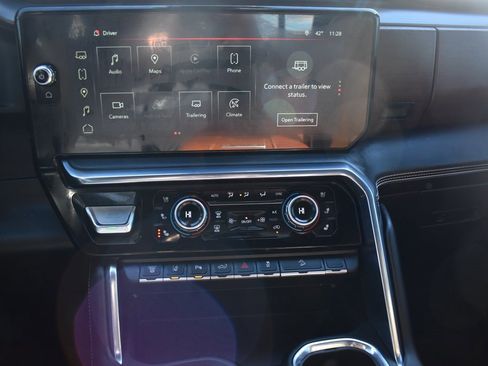 Used 2024 GMC Sierra 2500 Denali Ultimate w/ Max Trailering Package image 19