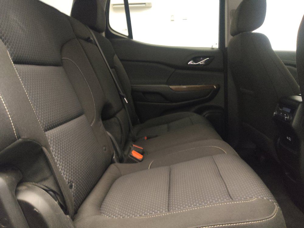 Used 2020 GMC Acadia SLE FWD image 19