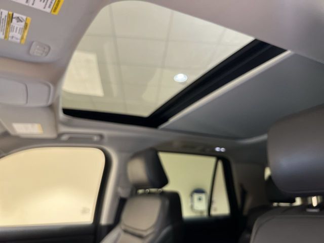 Certified 2025 Ford Expedition Active AWD/4WD image 18