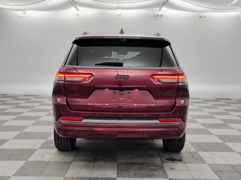New 2026 Jeep Grand Cherokee L Limited AWD/4WD image 11