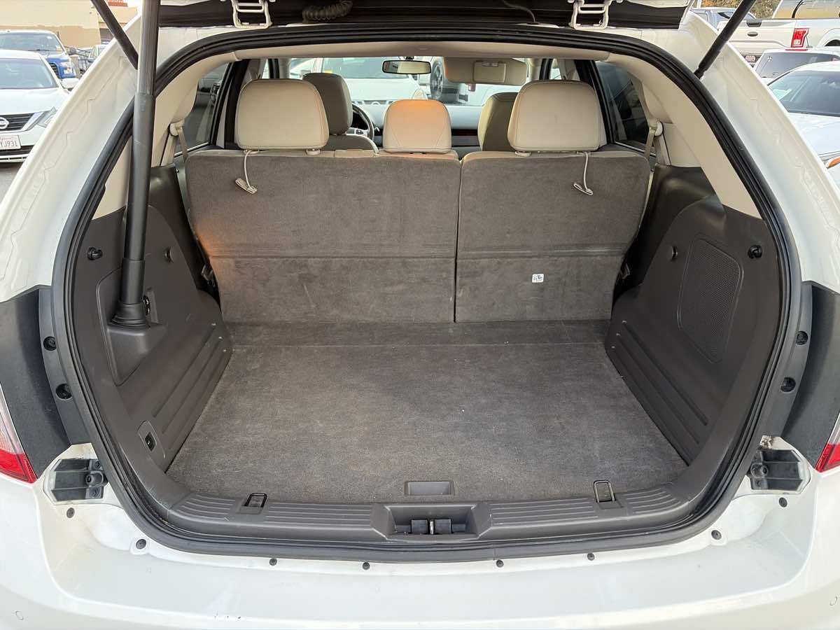Used 2013 Ford Edge Limited FWD image 17