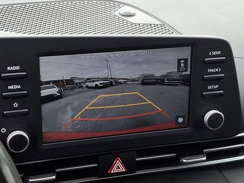 Used 2021 Hyundai Elantra SEL image 17