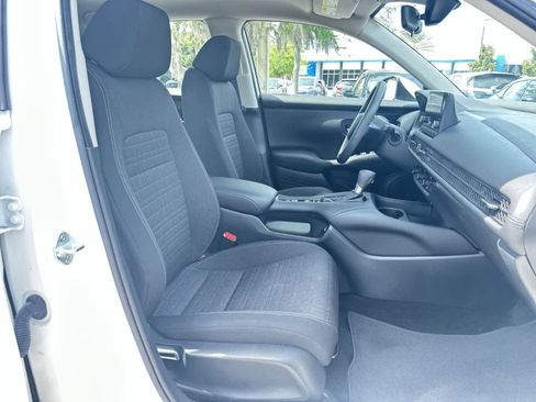 Used 2023 Honda HR-V LX image 17