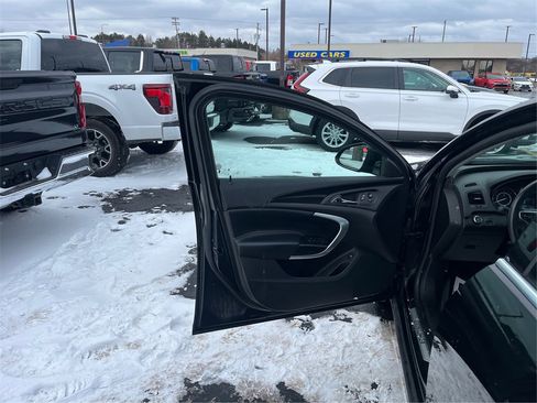 Used 2017 Buick Regal Sport Touring image 20