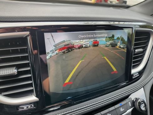 New 2026 Chrysler Pacifica Select AWD/4WD image 15