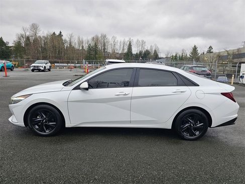 Used 2021 Hyundai Elantra SEL w/ Convenience Package image 8