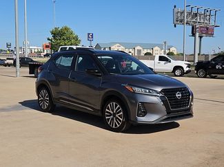 Used 2024 Nissan Kicks SR FWD video 3