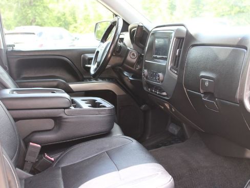 Used 2018 Chevrolet Silverado 1500 LT AWD/4WD image 12