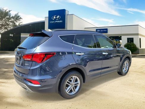 Used 2017 Hyundai Santa Fe Sport FWD image 4