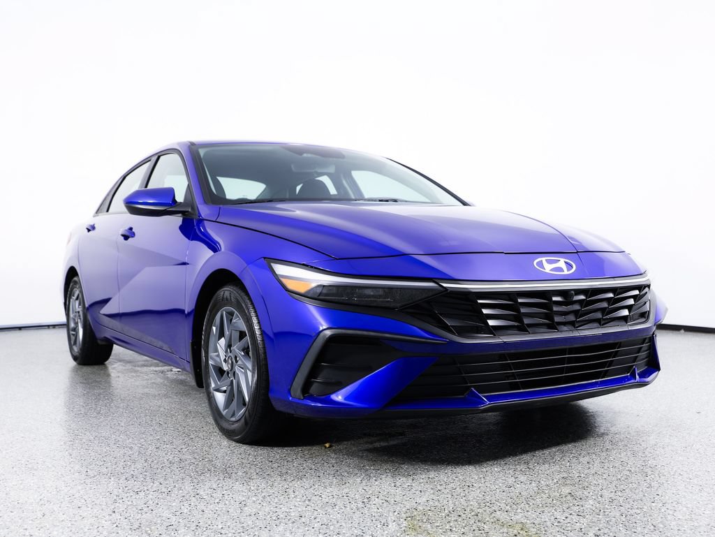 Used 2024 Hyundai Elantra SEL FWD image 10