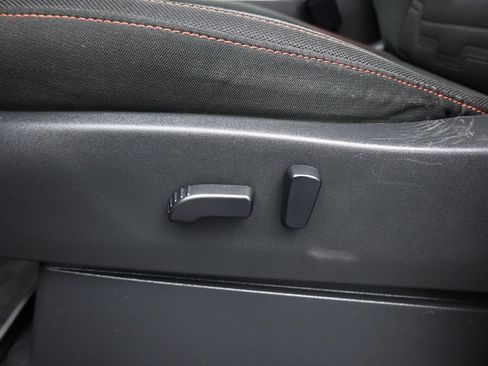 Used 2023 Nissan Frontier PRO-4X w/ Technology Package image 12