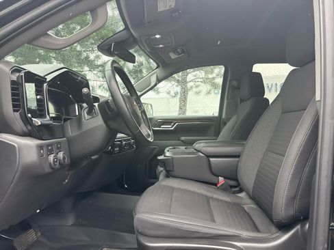 Used 2023 Chevrolet Silverado 1500 LT AWD/4WD image 5