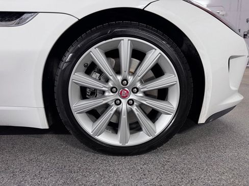 Used 2017 Jaguar F-TYPE Coupe RWD image 5