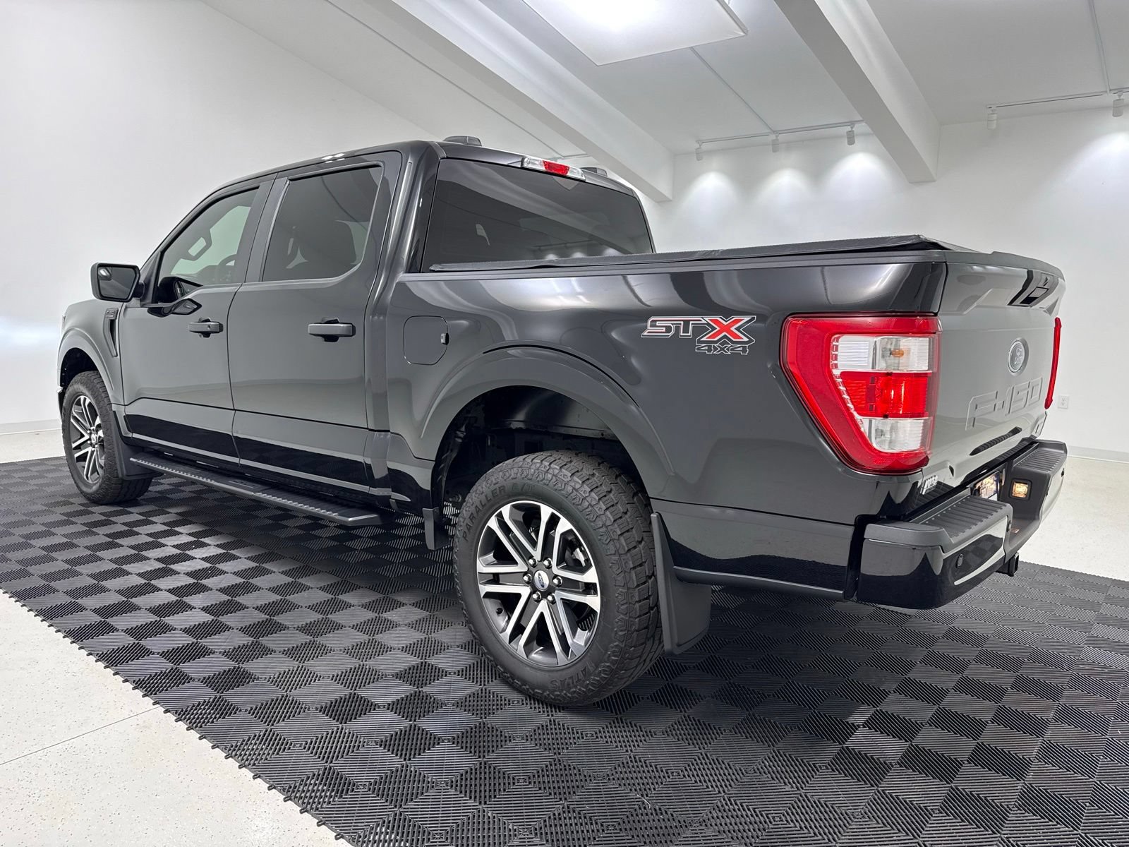 Used 2023 Ford F150 XL w/ STX Appearance Package AWD/4WD image 4