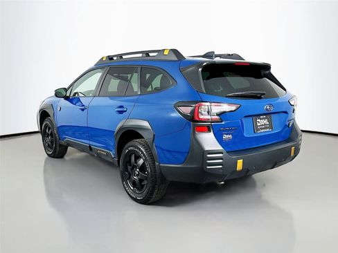 Used 2025 Subaru Outback Wilderness AWD/4WD image 5