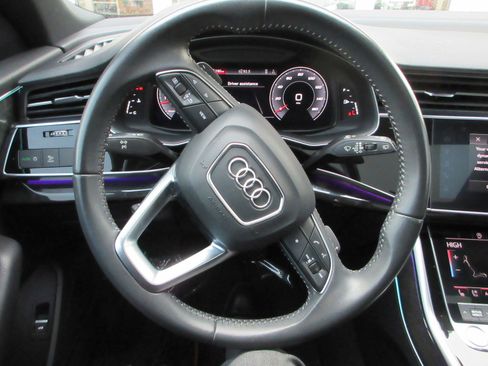 Used 2020 Audi Q8 Premium Plus image 38