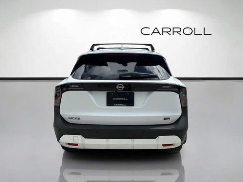 Used 2025 Nissan Kicks SR FWD image 4